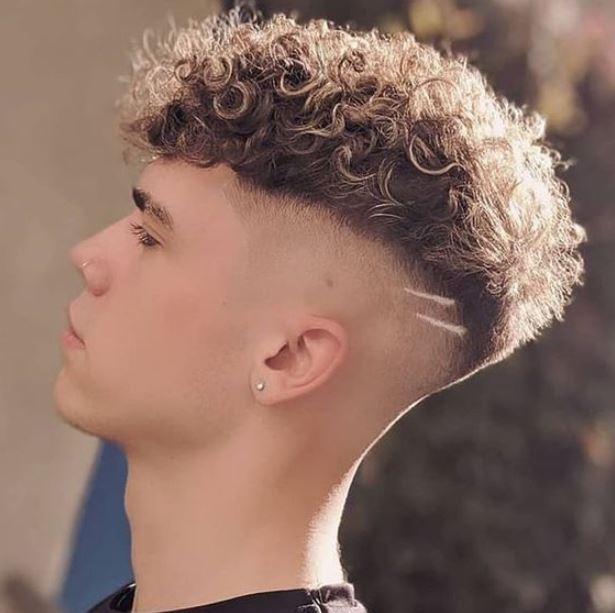 Degradê Navalhado vs. Taper Fade: Qual o Melhor para Você?