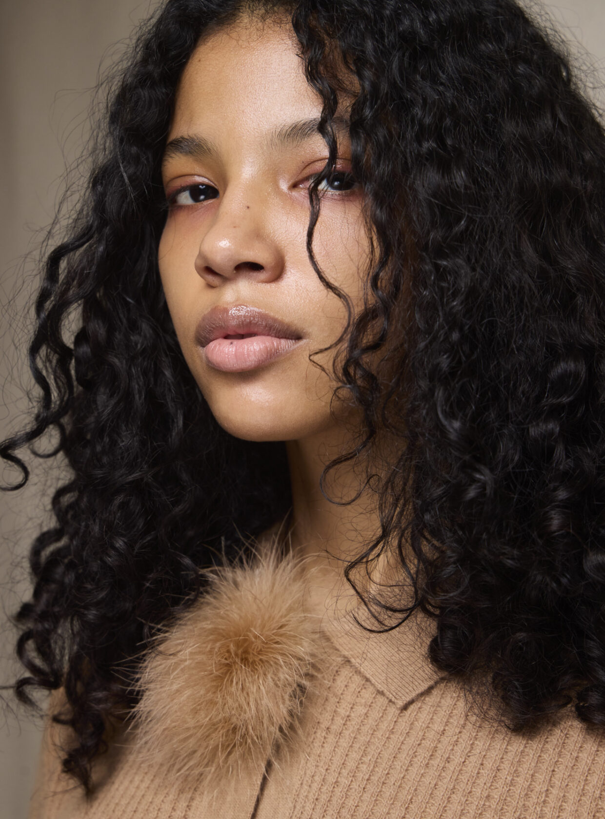 Guia completo de cores de cabelo para o inverno: do Marrom Mocha ao Ruivo Burgundy