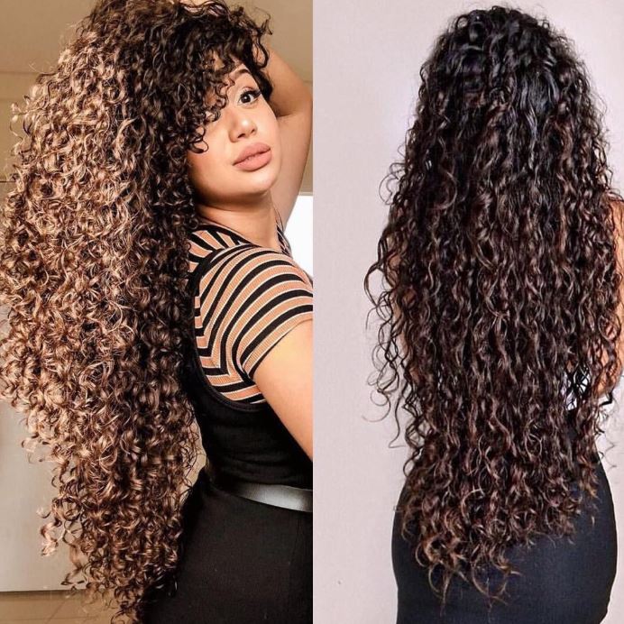 Como Manter o Volume Natural dos Cachos sem o Efeito Pirâmide