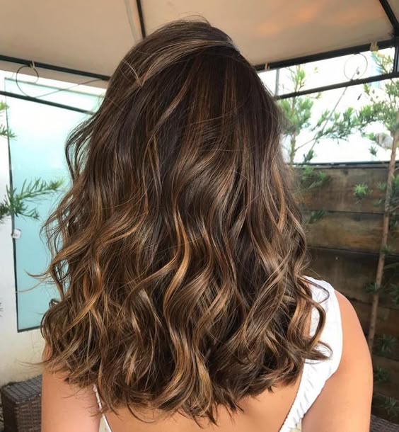 Corte De Cabelo Feminino Medio Ondulado
