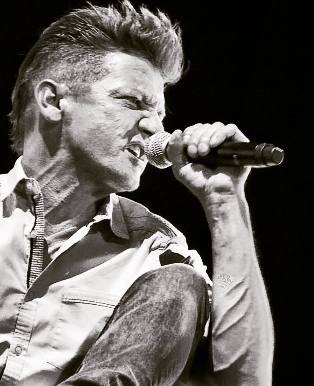 Produtos Essenciais para Manter o Mohawk Fade do Ronin Impecável