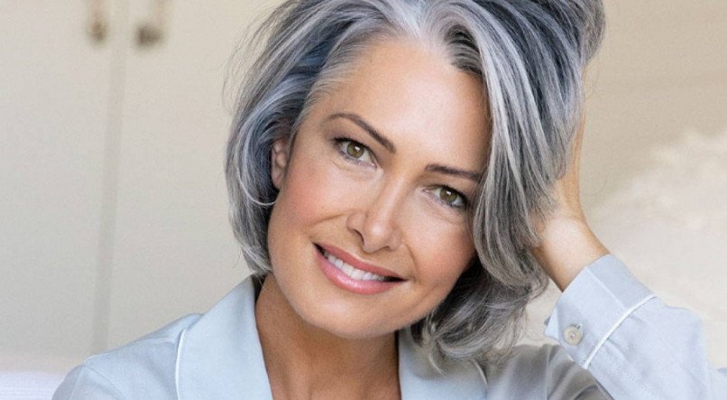 Como Manter o Cabelo Grisalho Saudável e Bonito com Cortes Estratégicos