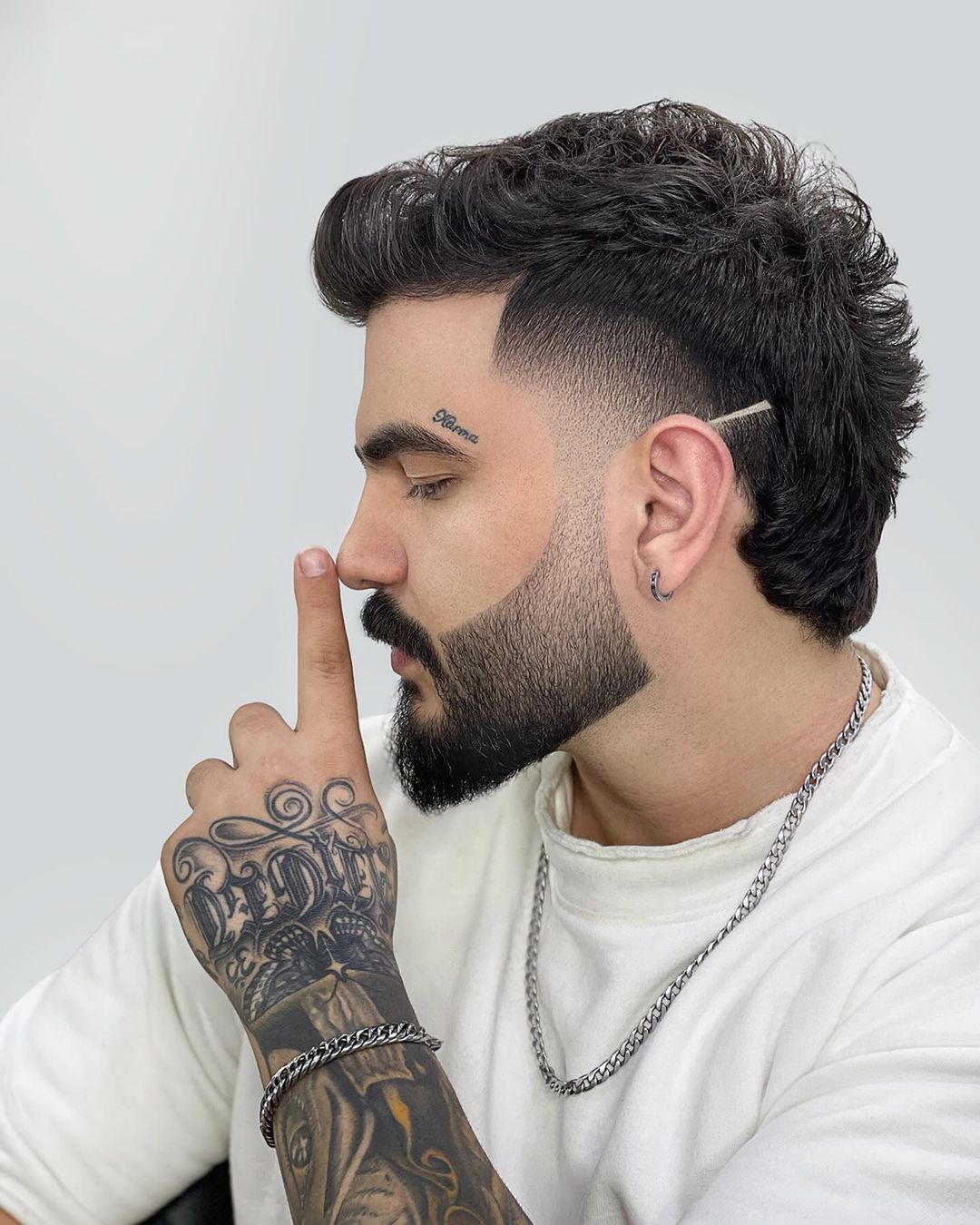 Guia Completo: Como Manter o Corte de Cabelo de Jogador