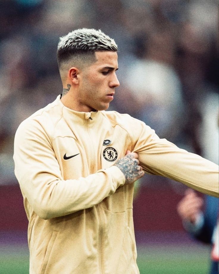 corte de cabelo jogador de futebol