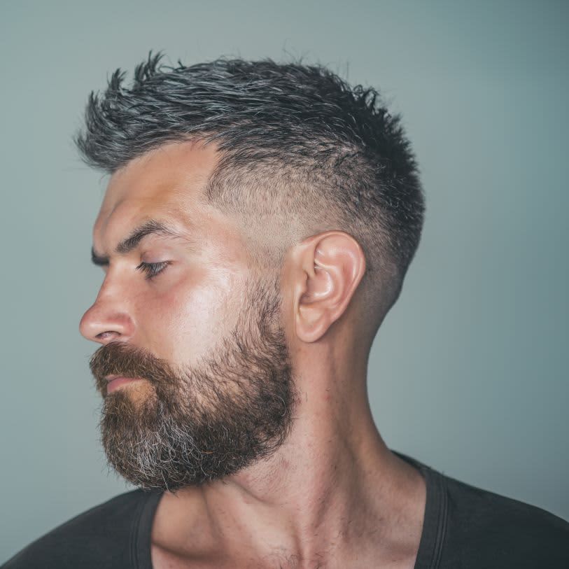 Os Melhores Estilos de Corte Masculino com Base Zero Alta para 2024