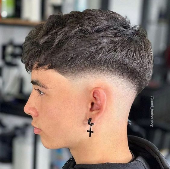 quanto custa um corte de cabelo masculino moderno