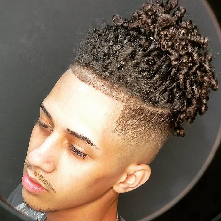 Guia Completo de Pentes e Máquinas para o Corte Militar Crespo Perfeito