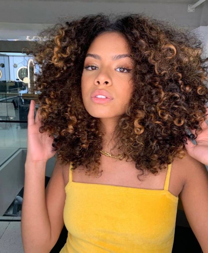 Cortes de Cabelo Ondulado Curto para Aumentar o Volume: Dicas e Inspirações