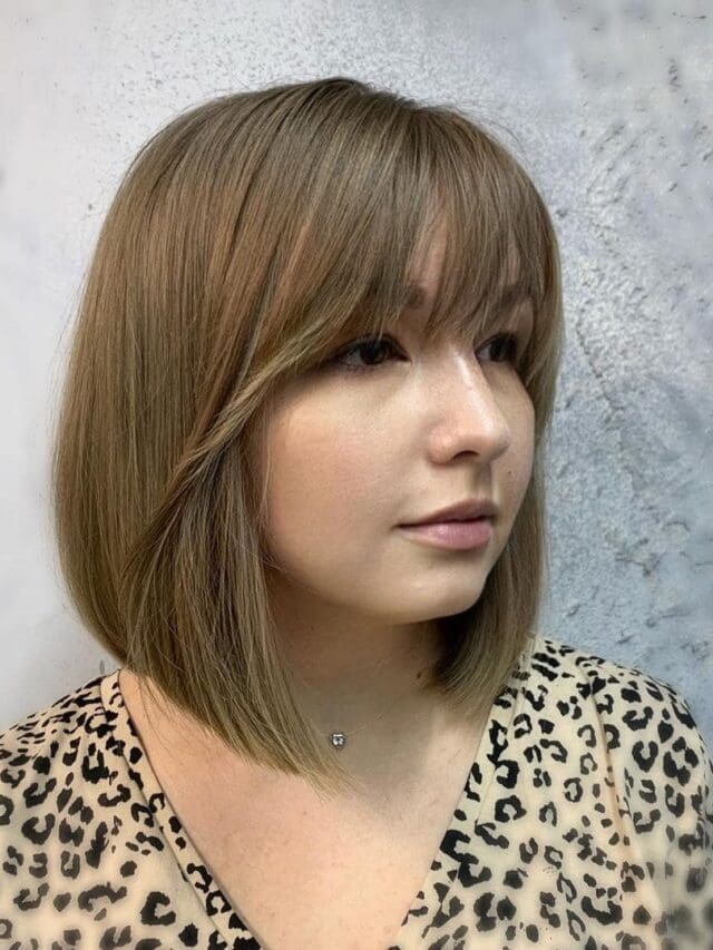 Long Bob Assimétrico: O Segredo para Afinar o Rosto Redondo; Pixie Repicado: O Curto Ideal para Rosto Redondo e Moderno; Franjão Lateral: Como Escolher a Franja Perfeita para Rosto Redondo; Hair Contour: Técnicas de Coloração que Afinam o Rosto Redondo; Guia Completo de Visagismo para Rosto Redondo: Valorize Seus Traços