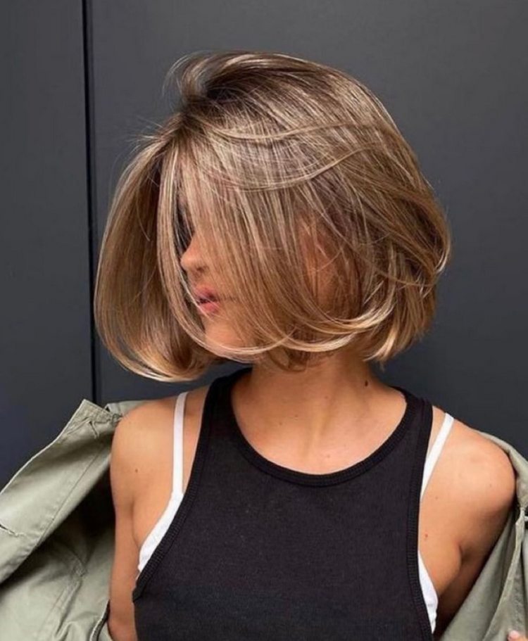 Franjas que Transformam: Como Escolher a Ideal para Afinar seu Rosto