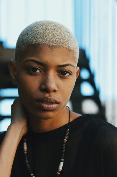 Corte De Cabelo Raspado Dos Lados Feminino