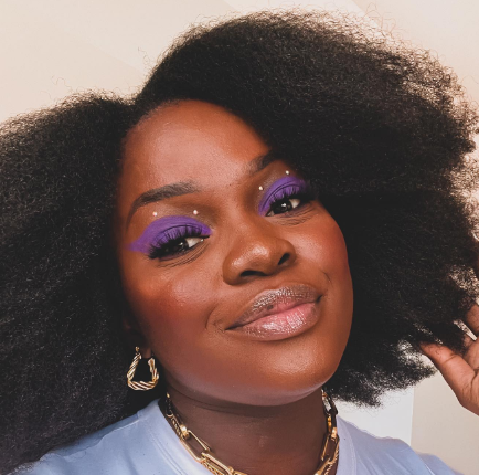 5 ideias de títulos para posts sobre corte curto repicado em camadas:
1. Pixie Cut Repicado: Ousadia e Textura para o Seu Novo Visual
2. Short Bob em Camadas: A Versatilidade do Clássico Repaginado
3. Mixie Cut: A Fusão Perfeita entre Pixie e Mullet
4. Camadas Internas: Volume Controlado e Movimento Natural
5. Cortes Curtos Repicados em Camadas: Benefícios e Inspirações