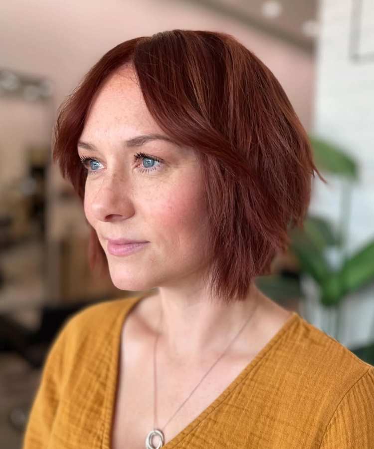 5 ideias de títulos:
1. Cortes Repicados Curtos que Rejuvenessem Mulheres Acima de 60 Anos
2. Guia Completo: Estilos de Corte Repicado Curto para Mulheres Maduras
3. Dicas de Manutenção e Estilo para Cortes Repicados Curtos
4. Pixie Cut Repicado: O Queridinho das Mulheres com Mais de 60
5. Bob Repicado e Bixie: Versatilidade e Elegância para Mulheres Maduras