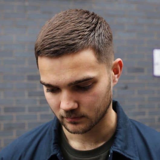 Inspirações de Topetes Clássicos e Modernos para Homens