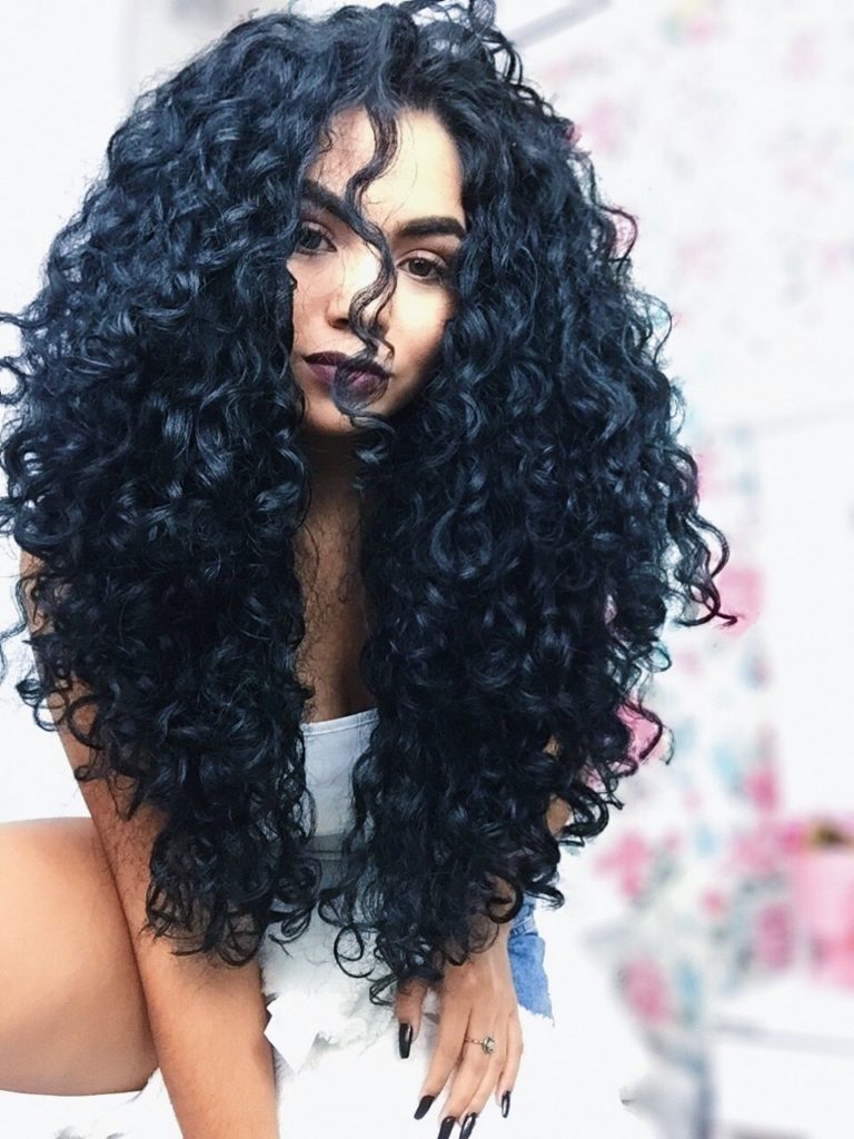 como fazer corte em camadas em casa cabelo cacheado longo