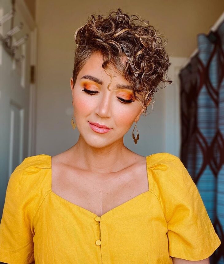 Tapered Cut vs. Bixie Cut: Escolha o Melhor Curto para Seus Cachos