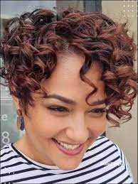 Guia Completo de Finalização para o Seu Pixie Cacheado Perfeito