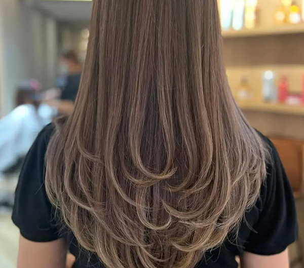 5 Cortes de Cabelo Longo que Rejuvenessem em 2025