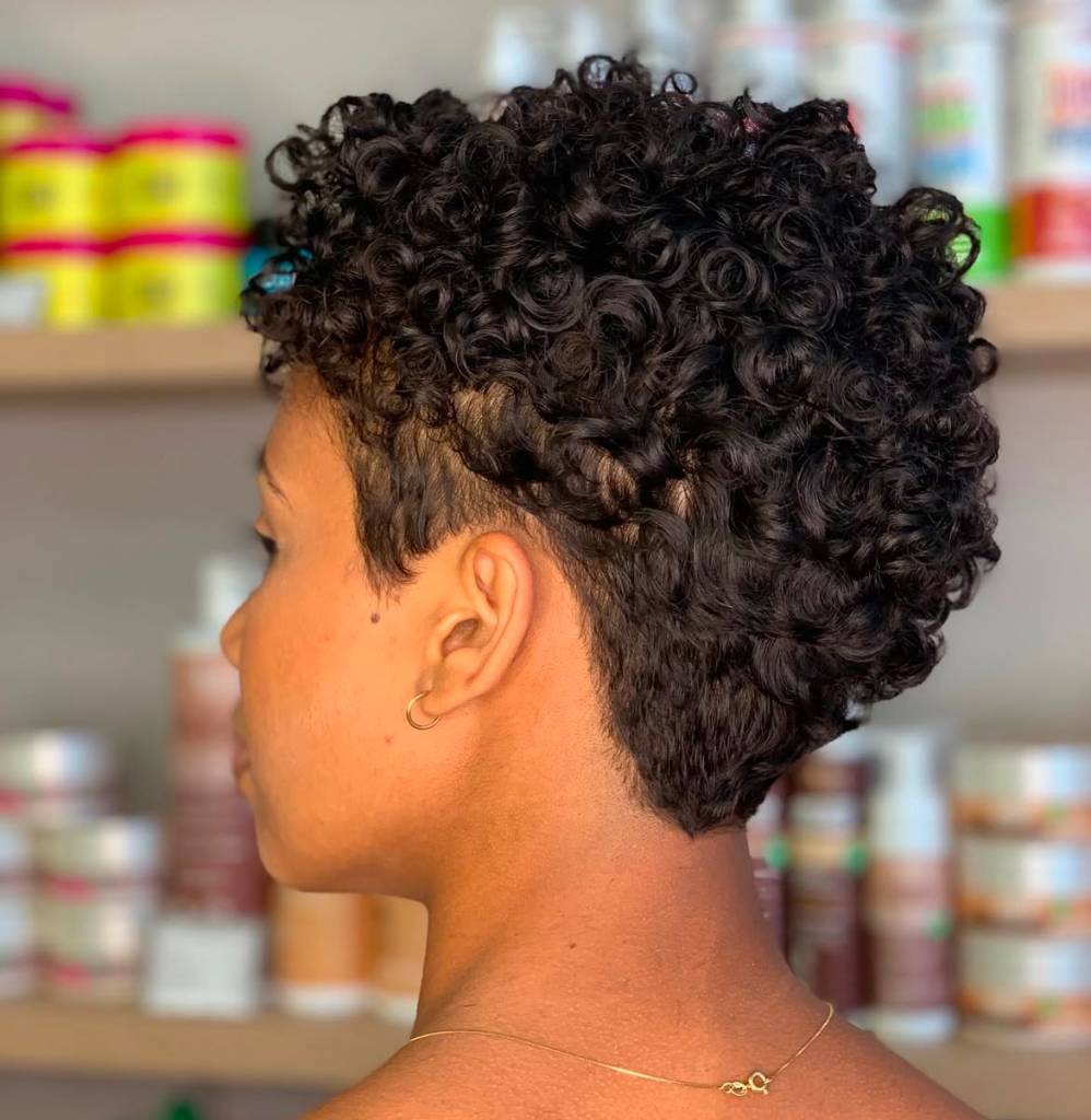 Guia completo de transição capilar: do Big Chop à manutenção