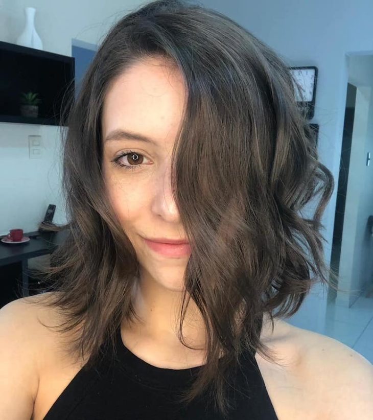 melhores cortes de cabelo ondulado para valorizar o rosto