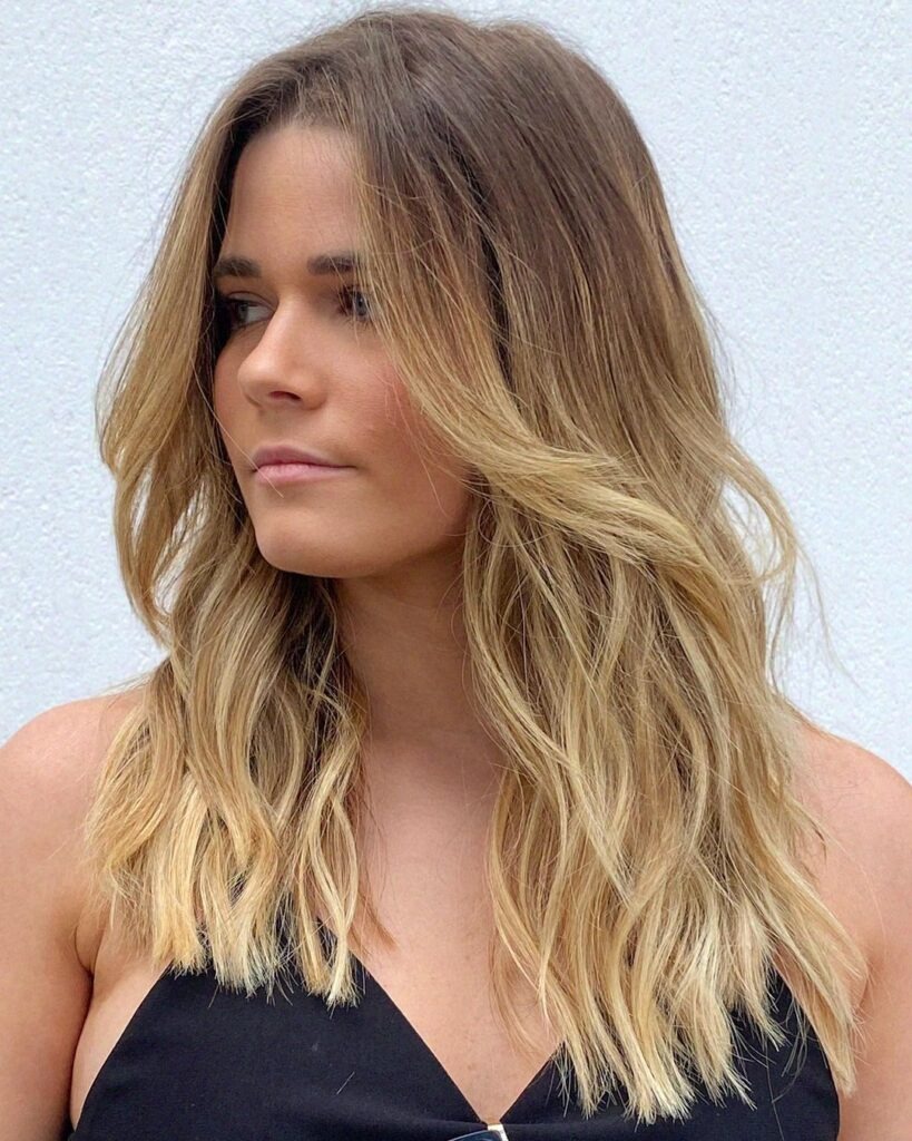 cortes de cabelo ondulado que estao na moda 2025