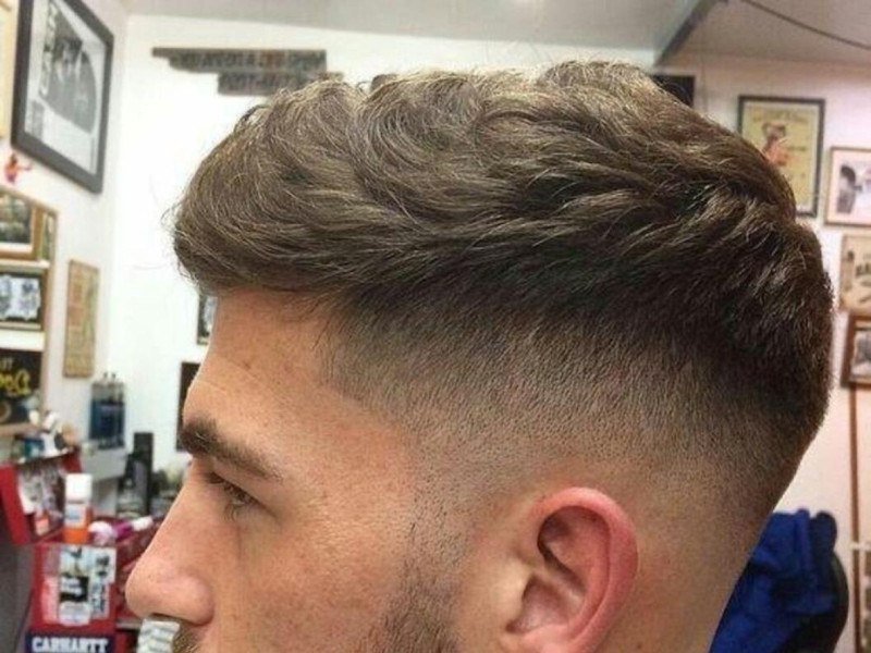 Barba e Cabelo Comprido: Estratégias Inteligentes para Homens com Testa Alta