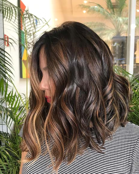 erros comuns ao cortar cabelo ondulado em casa