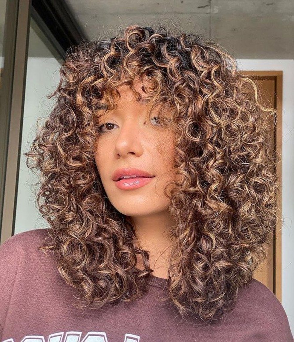 cortes em camadas cabelo cacheado