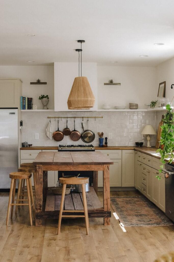 cozinha rústica simples com madeira