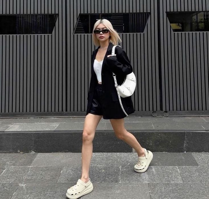 como usar crocs no dia a dia