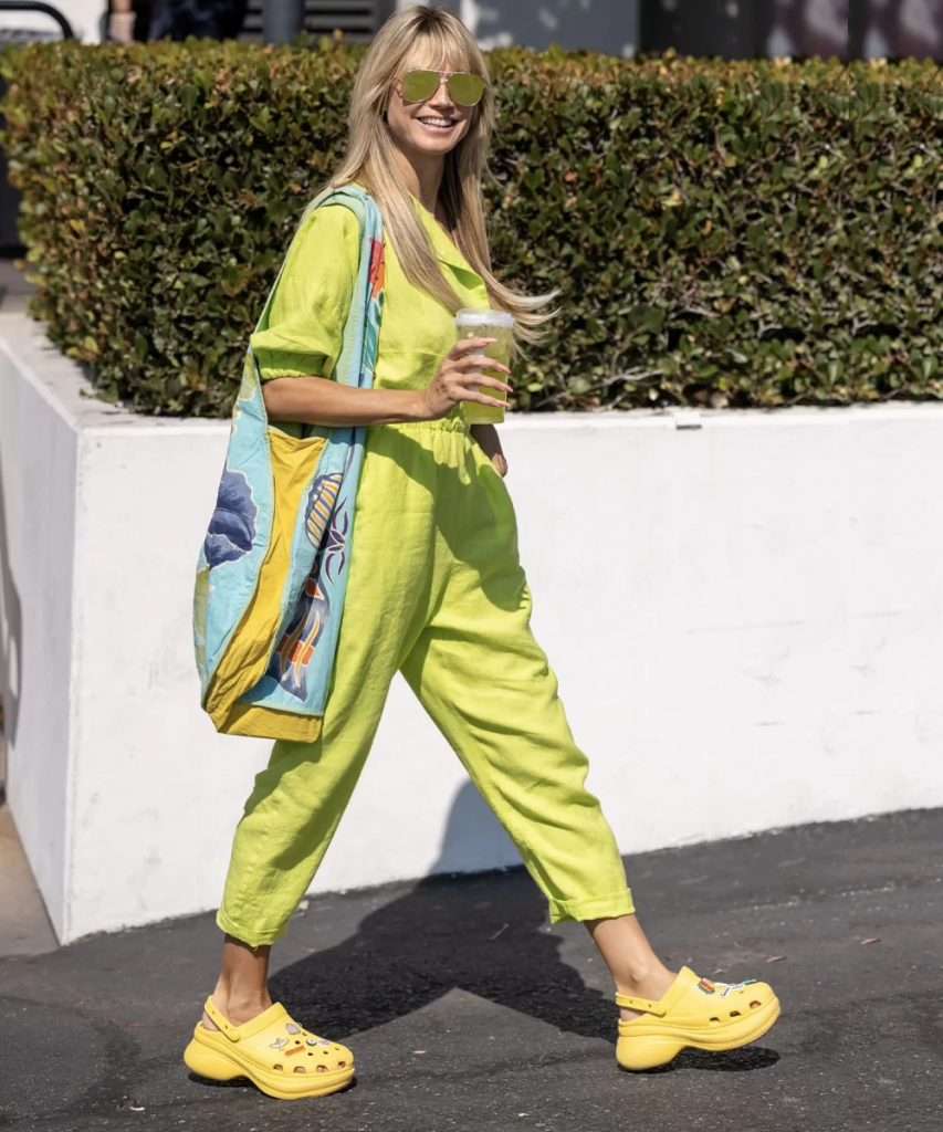 tendência crocs plataforma