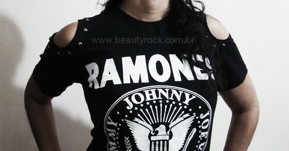 Customização de camiseta lisa