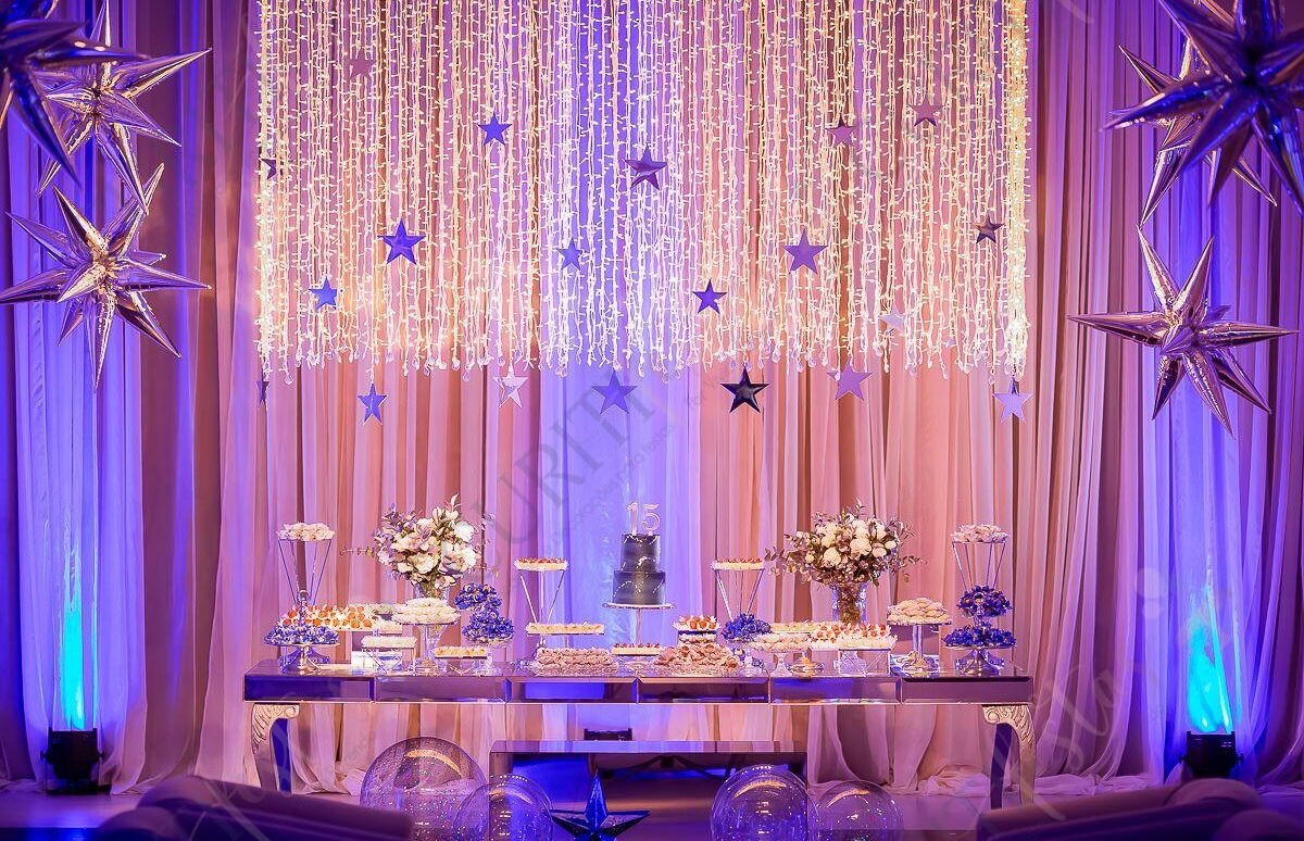 Bolo Fake Espatulado: A Solução Perfeita para Festas de 15 Anos ao Ar Livre