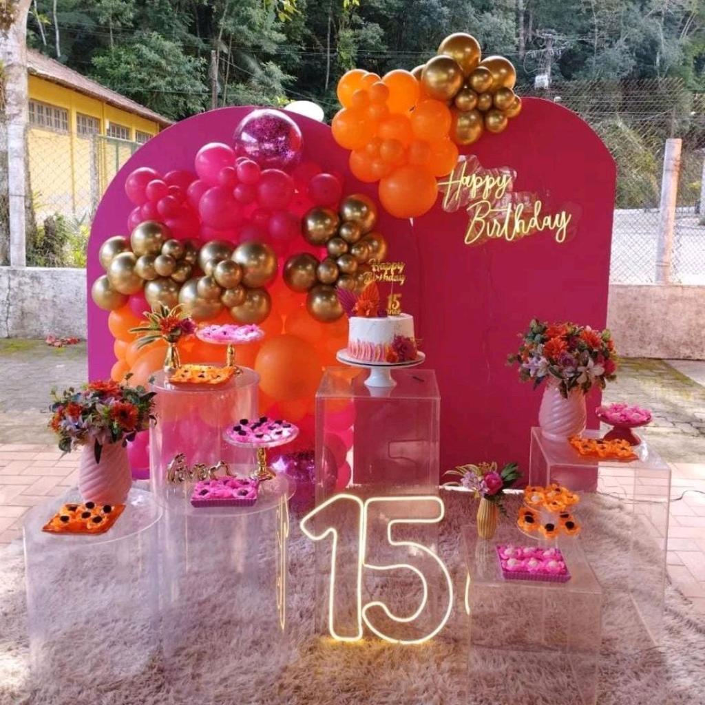 Tendências de Cores para Festas de 15 Anos em 2025 e 2026: Do Rosa Millennial ao Maximalismo