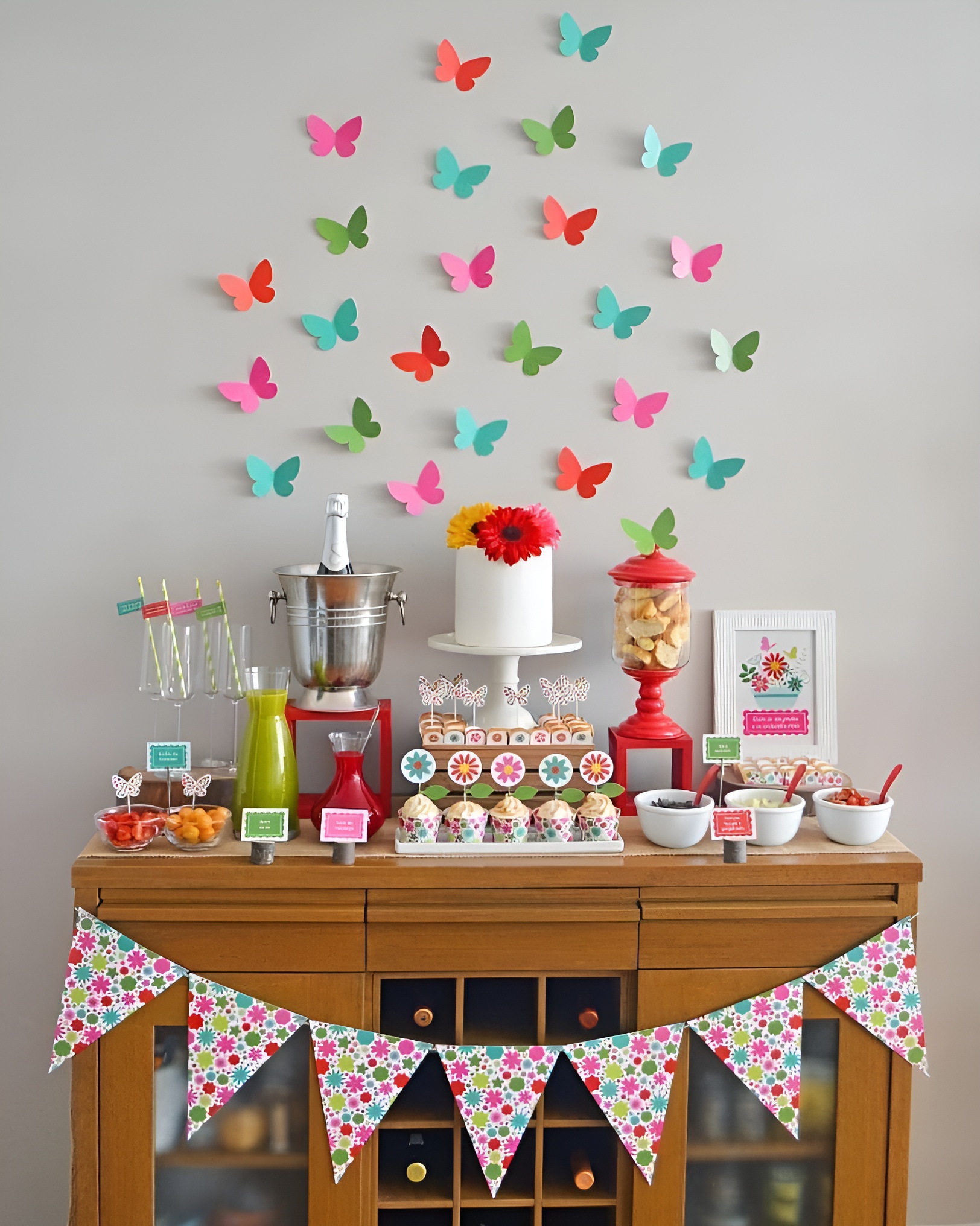 decoração de mesa de aniversário simples