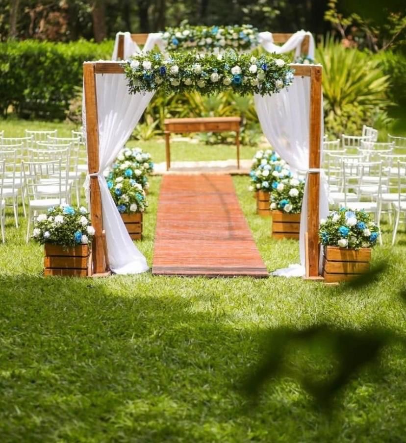 Iluminação Cênica e Mesas Interativas: Elementos Essenciais para a Recepção Perfeita