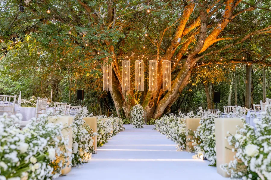 Casamento Sustentável: Ideias de Decoração com Flores da Estação e Materiais Naturais