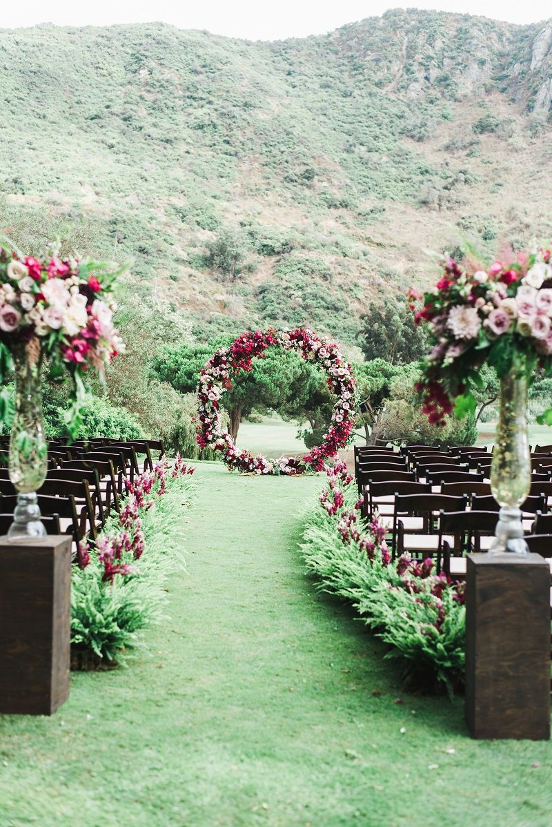 decoração casamento marsala e dourado