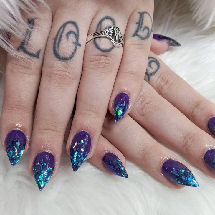 unha stiletto fosca