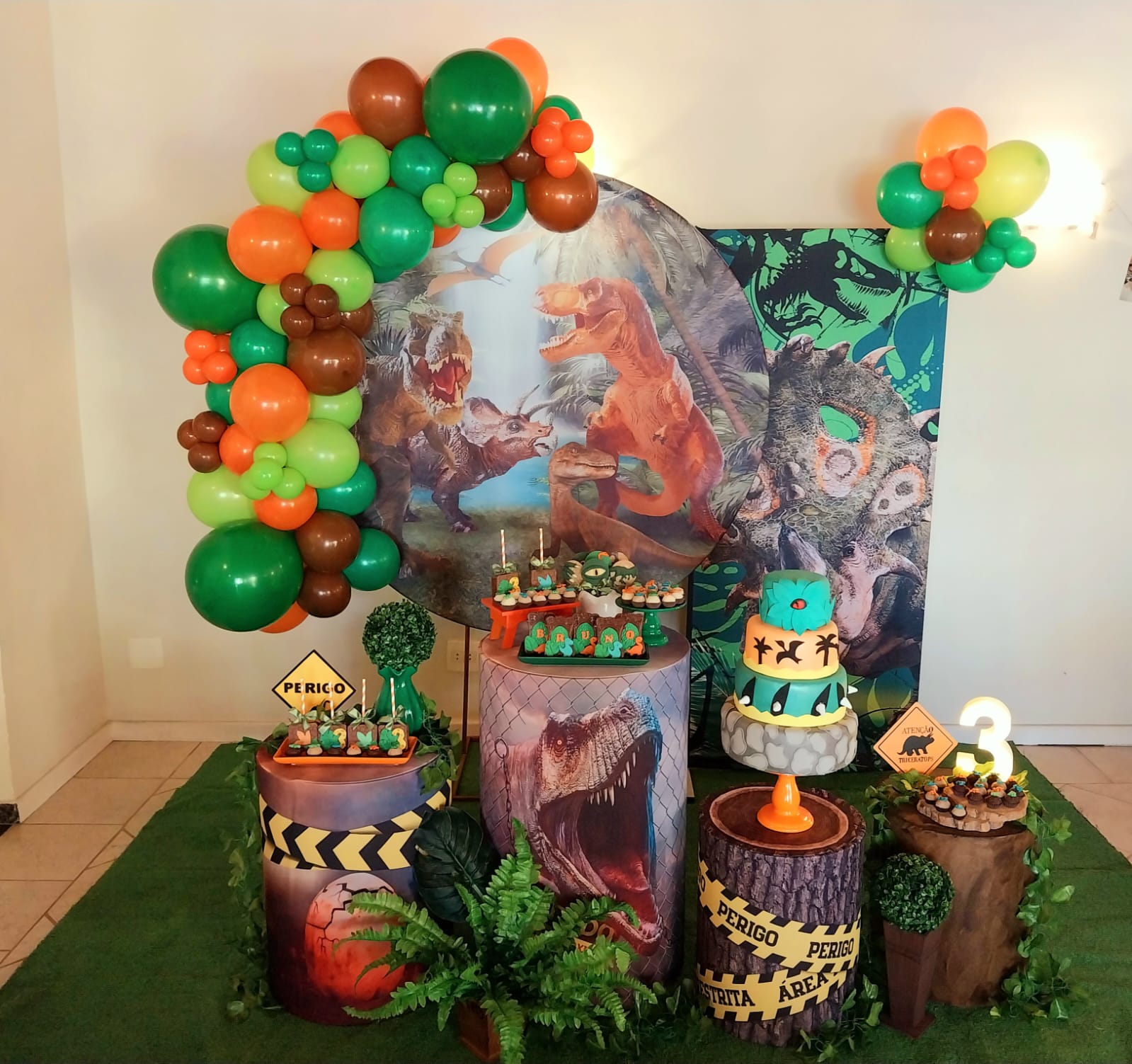 decoração dinossauro