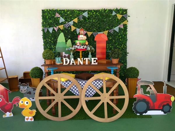 decoração fazendinha com balões