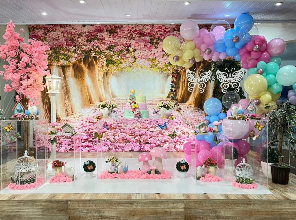 decoração jardim encantado para batizado