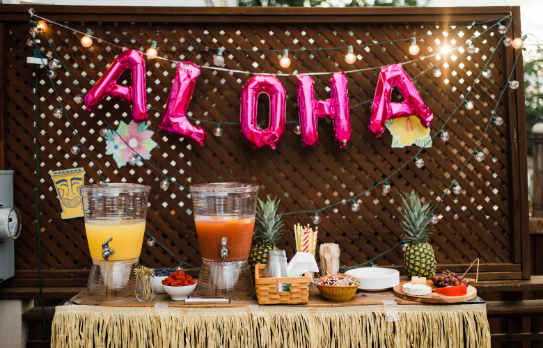 Onde Comprar: Kits e Acessórios Essenciais para uma Festa Luau Inesquecível
