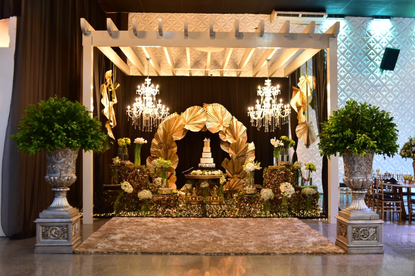 Iluminação Cênica: Transforme o Ambiente da Formatura do 9º Ano