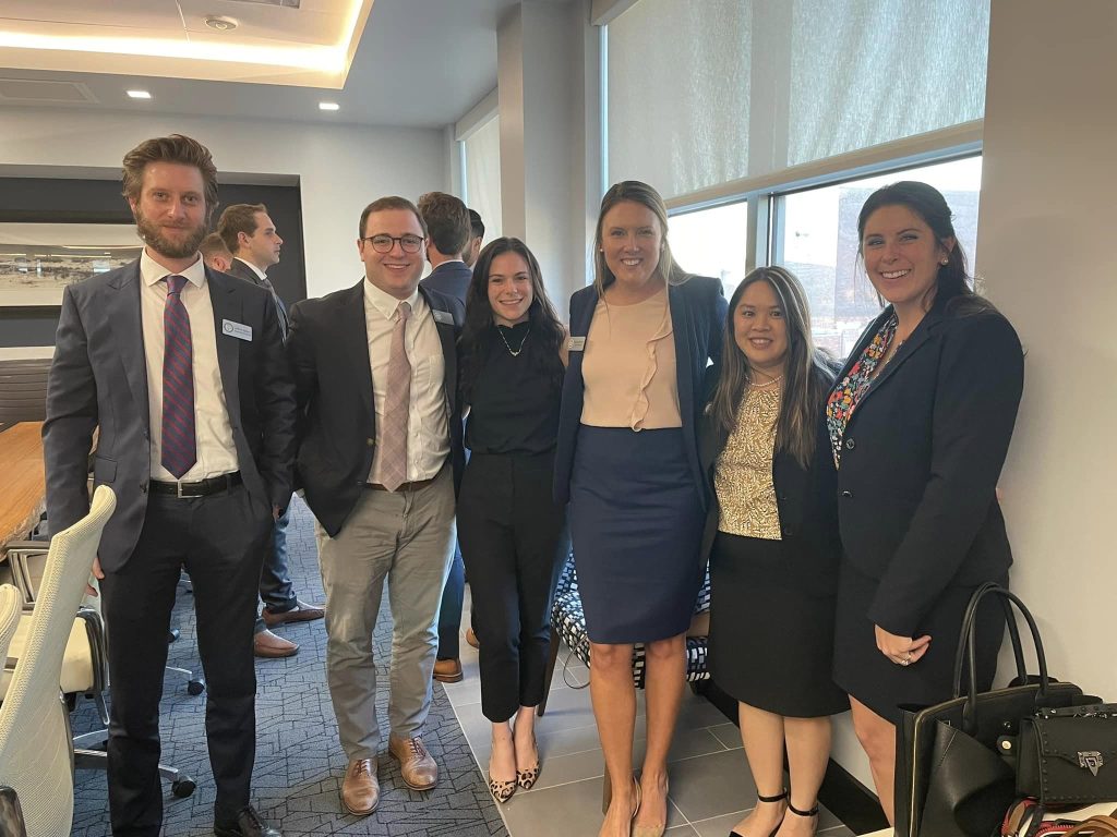 Coquette Aesthetic: Dicas para um Feed Rosa Vintage e Feminino