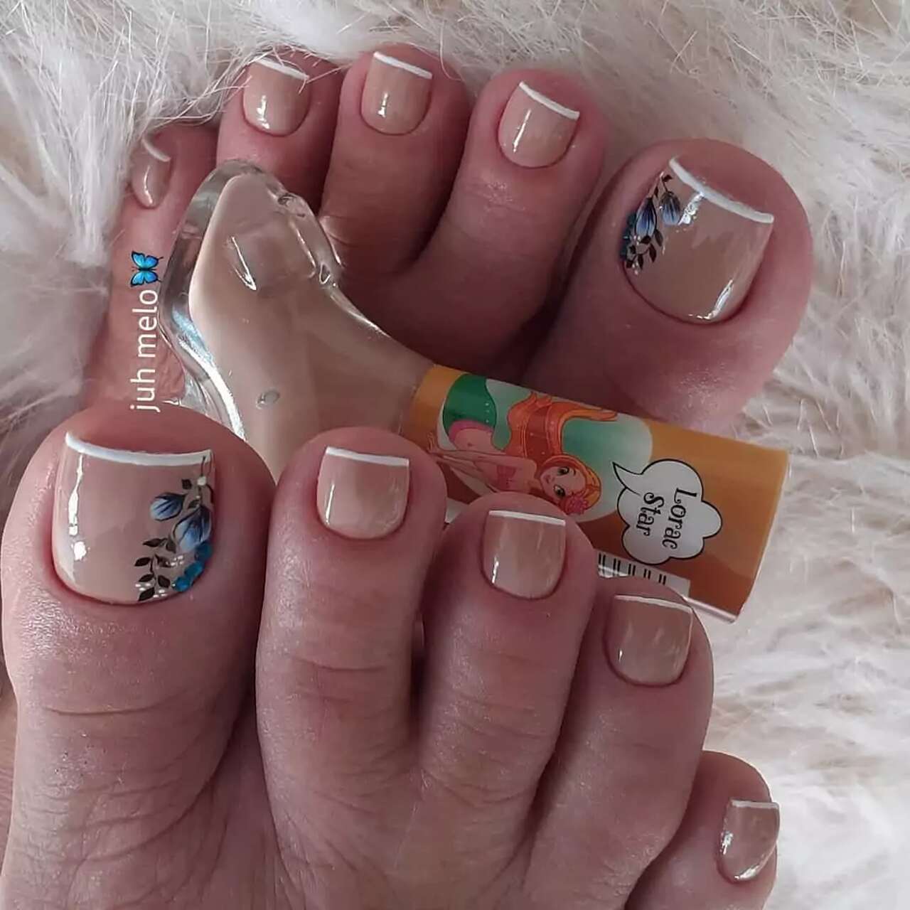 5 Títulos para Posts sobre Unhas dos Pés:
1. Unhas dos Pés 2025/2026: As Tendências Que Você Precisa Conhecer
2. Pedicure Perfeita: Dicas Essenciais para Unhas dos Pés Duradouras
3. Cores Vibrantes e Clássicas: As Novidades em Decoração de Unhas dos Pés
4. Nail Art nos Pés: Inspirações Criativas para Arrasar
5. Do Básico ao Moderno: Evolução da Decoração de Unhas dos Pés