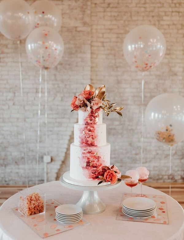 5 ideias de títulos:
1. Vermelho e Branco: A Dupla Perfeita para sua Decoração
2. Transforme sua Casa com a Elegância do Vermelho e Branco
3. Festas Inesquecíveis: Ideias com Vermelho e Branco
4. Dicas de Decoração: Como Usar Vermelho e Branco sem Erro
5. Vermelho e Branco: Psicologia das Cores na sua Decoração