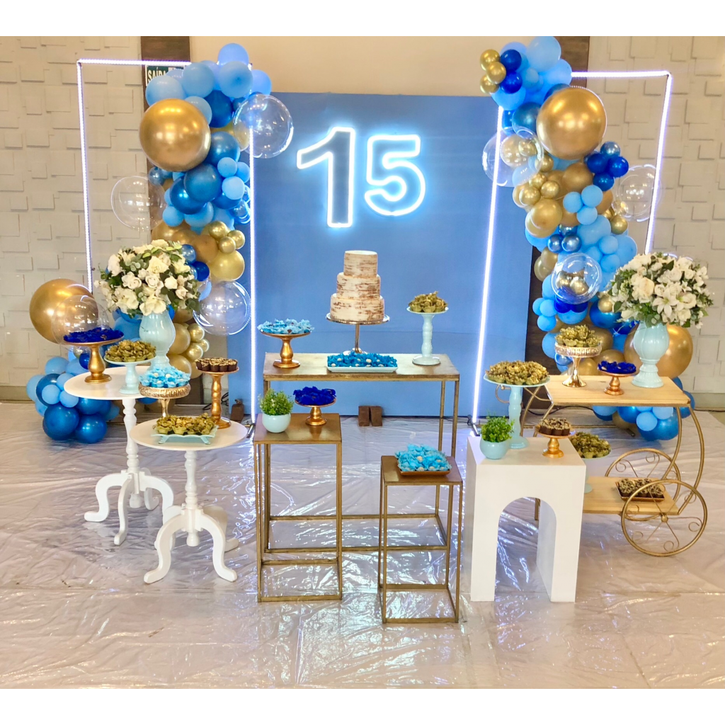 Elementos Essenciais para uma Decoração de 15 Anos Azul Inesquecível