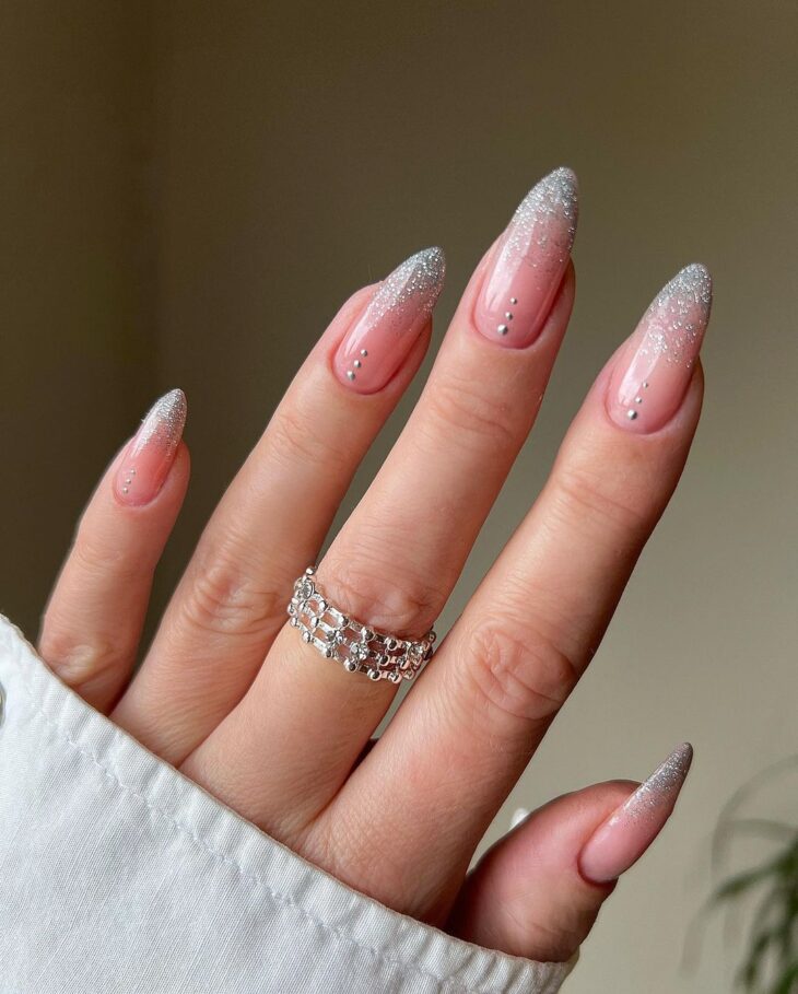 unhas em gel clean girl