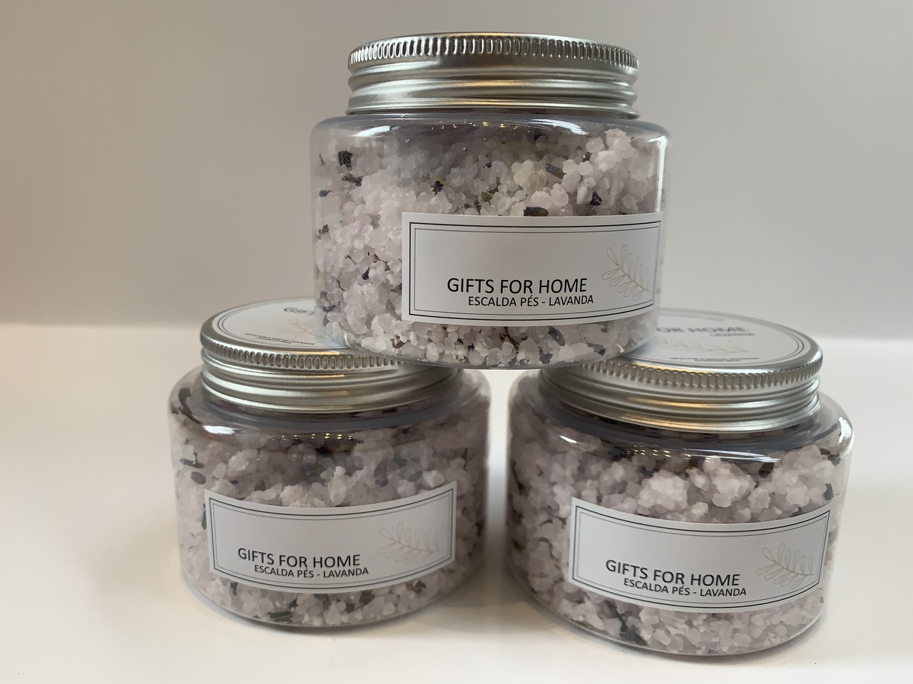 5 ideias de títulos:
1. Escalda-Pés: O Guia Completo para Relaxamento e Bem-Estar
2. Receitas de Escalda-Pés para Aliviar Dores e Inchaço
3. Os Benefícios Surpreendentes do Escalda-Pés para a Saúde
4. Como Fazer Escalda-Pés em Casa: Passo a Passo Simples
5. Escalda-Pés: Quando Evitar e Cuidados Essenciais